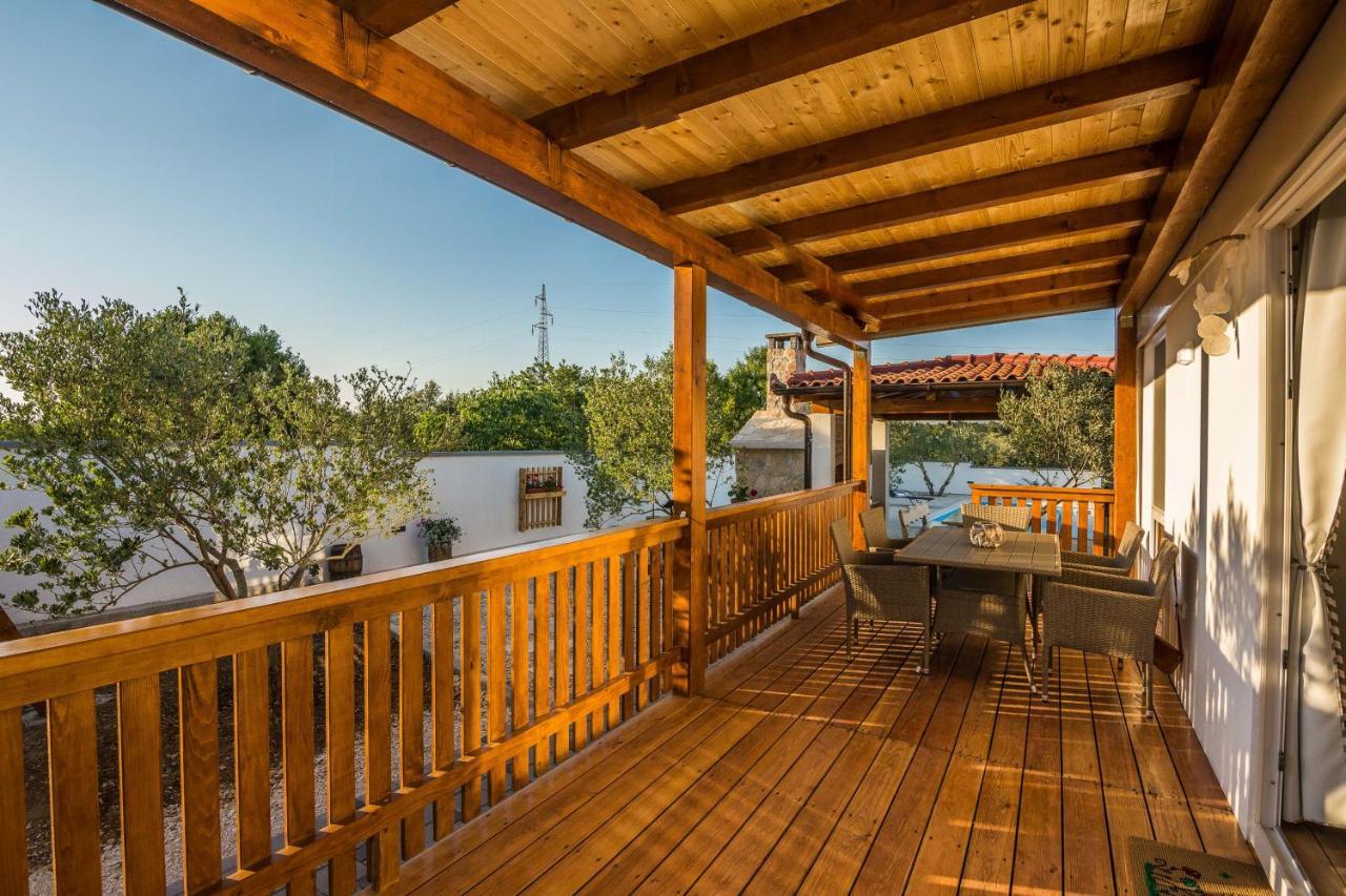 הוילה ביוגראד נה מורו Mobile House F&L מראה חיצוני תמונה