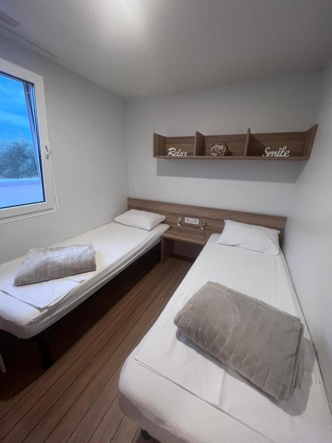הוילה ביוגראד נה מורו Mobile House F&L מראה חיצוני תמונה