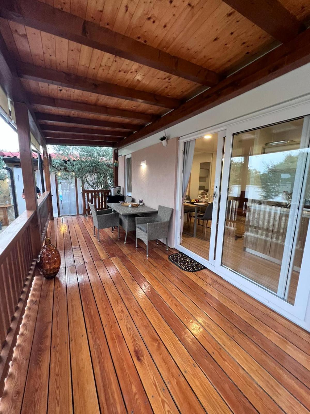 הוילה ביוגראד נה מורו Mobile House F&L מראה חיצוני תמונה