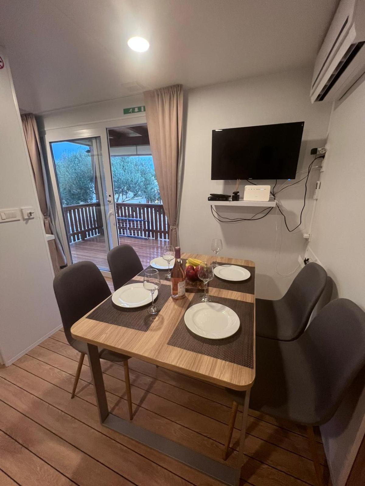 הוילה ביוגראד נה מורו Mobile House F&L מראה חיצוני תמונה