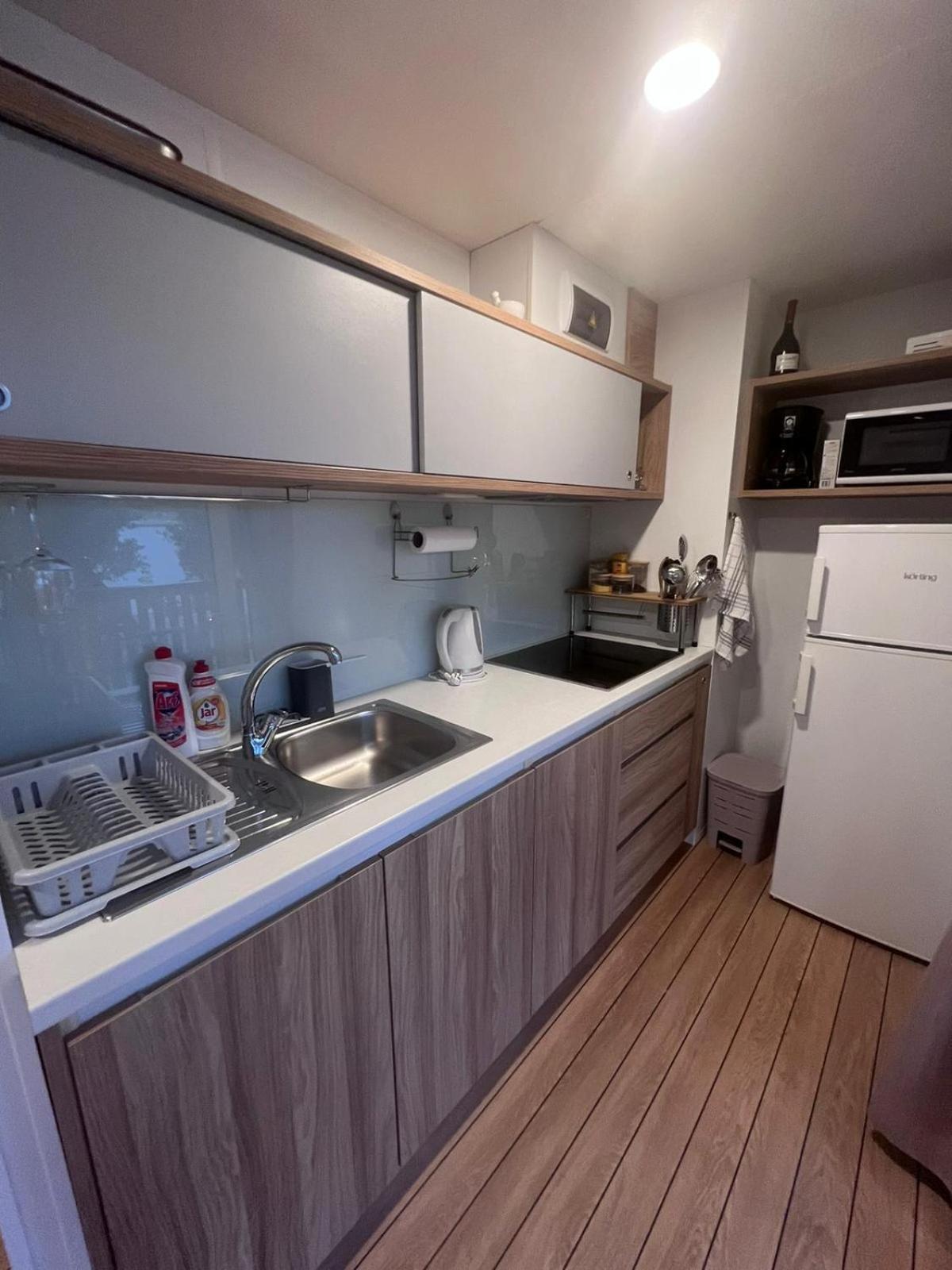 הוילה ביוגראד נה מורו Mobile House F&L מראה חיצוני תמונה