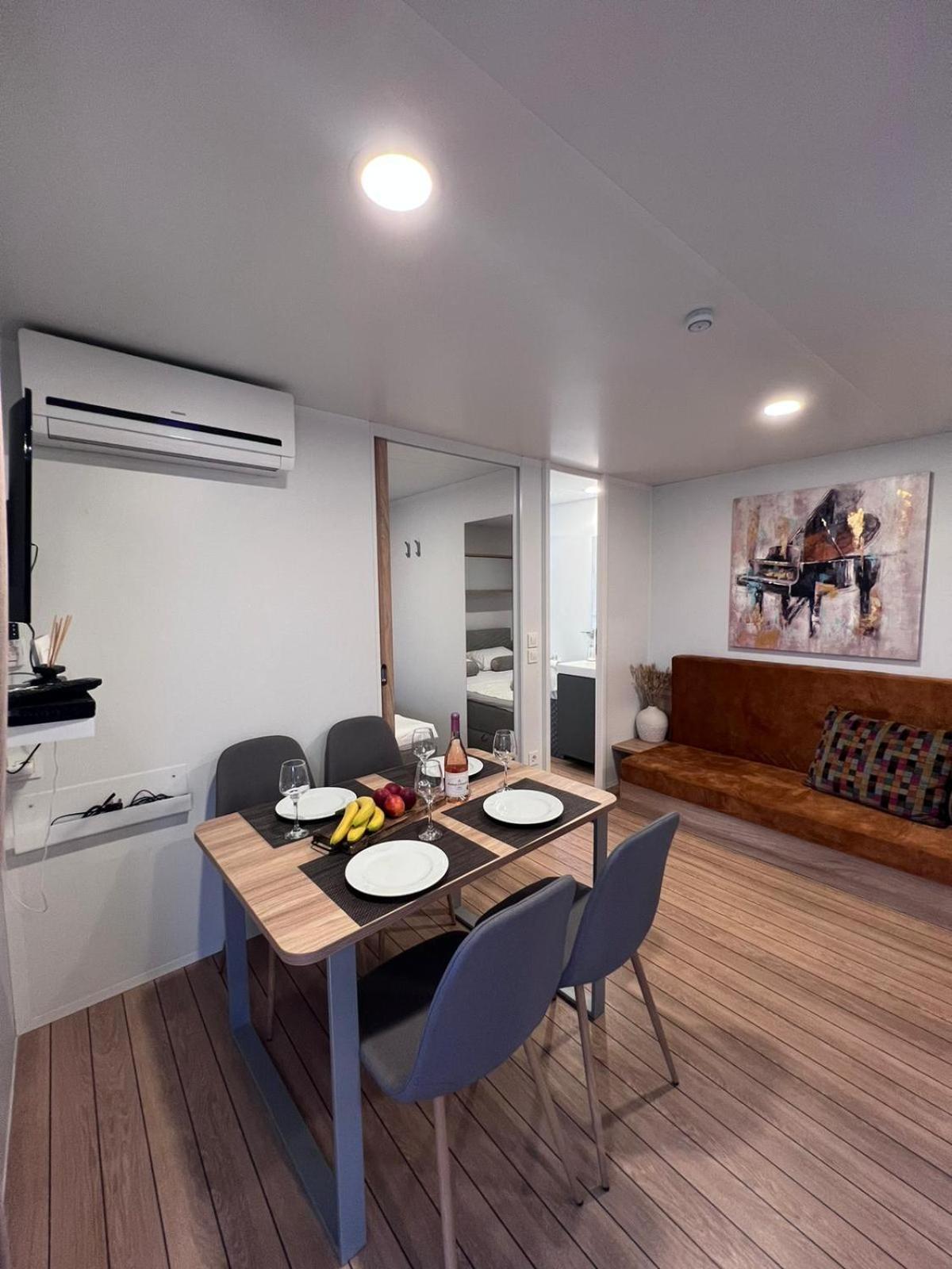 הוילה ביוגראד נה מורו Mobile House F&L מראה חיצוני תמונה